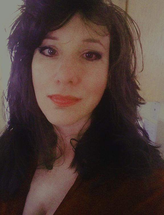 About me laura barat astrologer